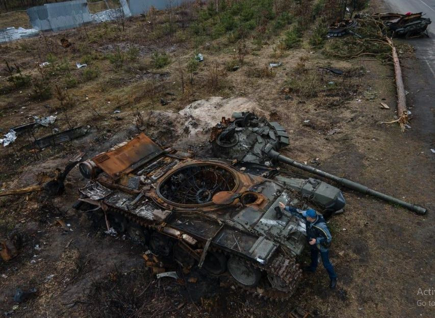 Điều đáng chú ý là xe tăng T-72, xe tăng T-80, xe chiến đấu bộ binh BMP-1, BMP-2 cùng các loại pháo tự hành, pháo xe kéo thời Xô Viết đã được sử dụng với số lượng lớn trong cuộc xung đột Nga-Ukraine. Do khả năng bảo vệ của các phương tiện này kém, nên một khi vụ nổ xảy ra, những người ngồi trong xe thường sẽ không thể thoát ra ngoài, dẫn đến thương vong rất lớn.