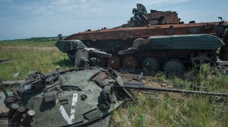 Cho đến nay, mặc dù Quân đội Nga đã tiêu diệt nhiều lực lượng chủ lực của Ukraine, nhưng họ cũng đã phải trả giá đắt. Theo số liệu từ Bộ Tổng tham mưu Ukraine, Quân đội Nga đã mất 9.208 xe tăng, 18.581 xe bọc thép và 20.150 khẩu pháo. Những con số này không chỉ bộc lộ sự tàn khốc của chiến tranh, mà còn phản ánh mức tiêu hao khổng lồ của Nga.
