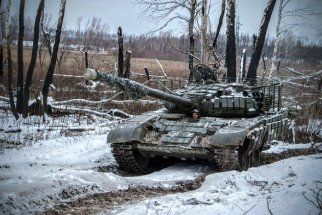 Trong khi đó, phía Ukraine tiếp tục đưa quân đến khu vực Donbass; trong ngày hôm qua, đã phát hiện một số đơn vị và xe tăng của Ukraine đã được bố trí ở ngoại ô Donetsk. 