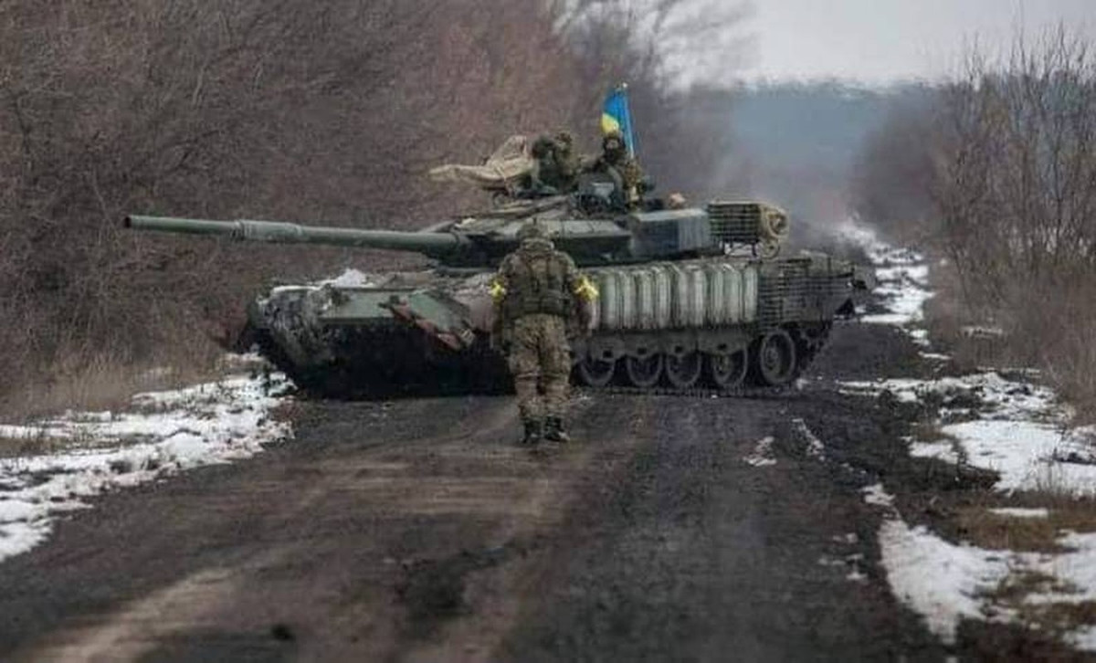 Theo quan điểm hiện tại, miễn là lực lượng chính của Quân đội Ukraine vẫn còn giữ được, thì Quân đội Ukraine vẫn có cơ hội giành lại quyền kiểm soát Bakhmut; giống như cuộc phản công trước đó vào Kherson và Izyum. 