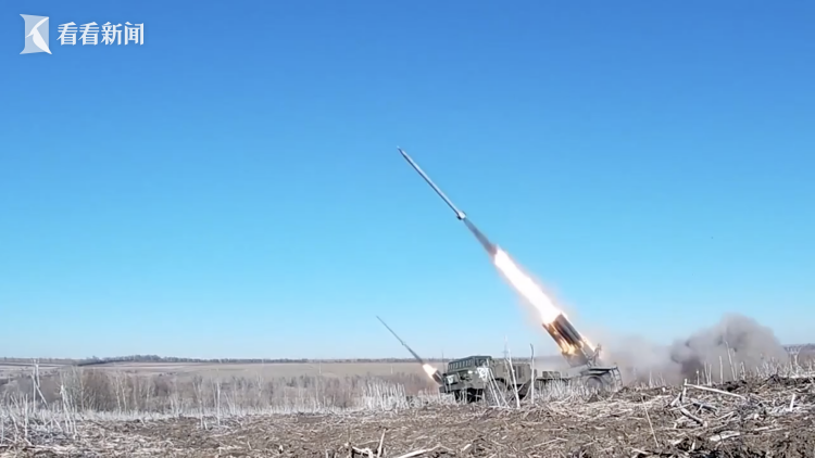 Theo các nguồn tin của Nga, nếu chiếm được Bakhmut, Quân đội Nga sẽ mở ra con đường tiến về phía tây bắc tới Kramatorsk và Slavyansk, những vị trí cốt lõi của Ukraine ở vùng Donetsk.