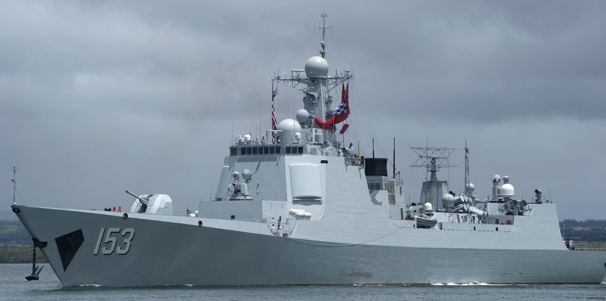 Nếu là ở châu Âu thì tàu khu trục Type 052C đương nhiên là khu trục hạm tầm cỡ tương đương với những tàu mặt nước lớn nhất ở châu lục này. Còn ở Châu Á, nó chỉ có thể là khu trục hạm hạng hai, nếu so với tàu chiến của các quốc gia như Hàn Quốc hay Nhật Bản.