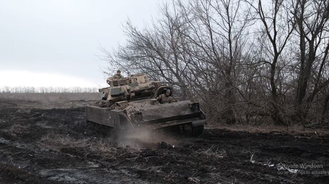 Theo tác giả bài báo trên tờ Forbes, khi lính trinh sát của quân Nga phát hiện một chiếc ô tô của Ukraine, lính tên lửa Nga sẽ hành động. Nhóm phân tích Deep State của Ukraina giải thích: “Trong vài ngày qua, số lượng tên lửa chống tăng của quân Nga được phóng vào các vị trí phòng thủ đã tăng lên đáng kể”.