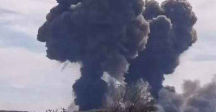 Vào ngày 9/1, một cặp máy bay trực thăng Mi-8 của Ukraine đã tấn công các vị trí đóng quân của họ trong khu dân cư ở Avdiivka bằng tên lửa không điều khiển S-8. Lý do là trực thăng vũ trang của Ukraine phải tiến hành nhiệm vụ trong điều kiện bí mật, vì trong khu vực có triển khai những trận địa phòng không của quân Nga. 