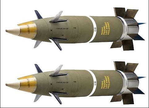 Theo báo cáo, các hệ thống vũ khí dẫn đường đã bị tác động bởi chiến tranh điện tử của Nga bao gồm đạn pháo dẫn đường "Excalibur" do Mỹ sản xuất có thể được bắn bằng pháo M777 và hệ thống phóng tên lửa cơ động cao HIMARS. 