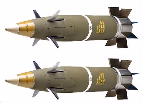 Theo báo cáo, các hệ thống vũ khí dẫn đường đã bị tác động bởi chiến tranh điện tử của Nga bao gồm đạn pháo dẫn đường "Excalibur" do Mỹ sản xuất có thể được bắn bằng pháo M777 và hệ thống phóng tên lửa cơ động cao HIMARS. 