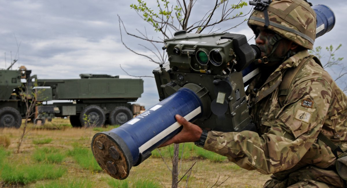 Mặc dù nghe có vẻ hay, nhưng đặc điểm của tên lửa Starlight là đòi hỏi phải được đào tạo chuyên nghiệp lâu dài; đây có thể trở thành lỗ hổng chết người, trong điều kiện chiến trường tàn khốc như ở Ukraine hiện nay.