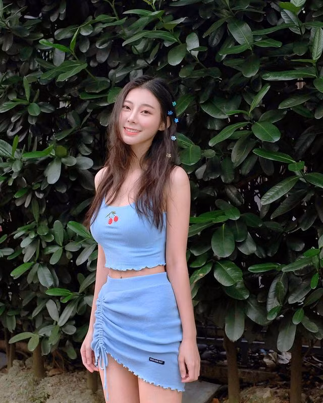 Hiện Hương Hương vẫn là một trong những hot girl được yêu mến xứ Đài.