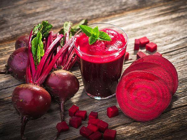 Có nhiều cách để ăn củ dền như làm món trộn nguội, món xào, nước ép hoặc làm salad, dù ăn theo cách nào cũng rất ngon.