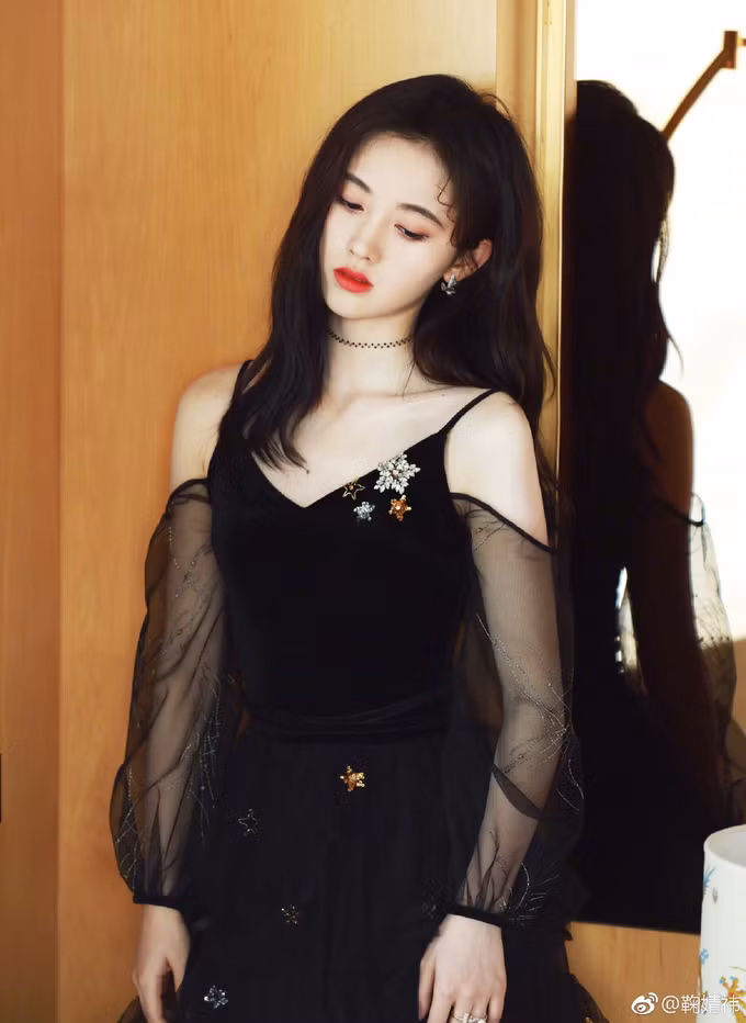 Có nhiều bài tập vai được đông đảo mọi người công nhận là có hiệu quả như bài tập vai của Emi Wong.