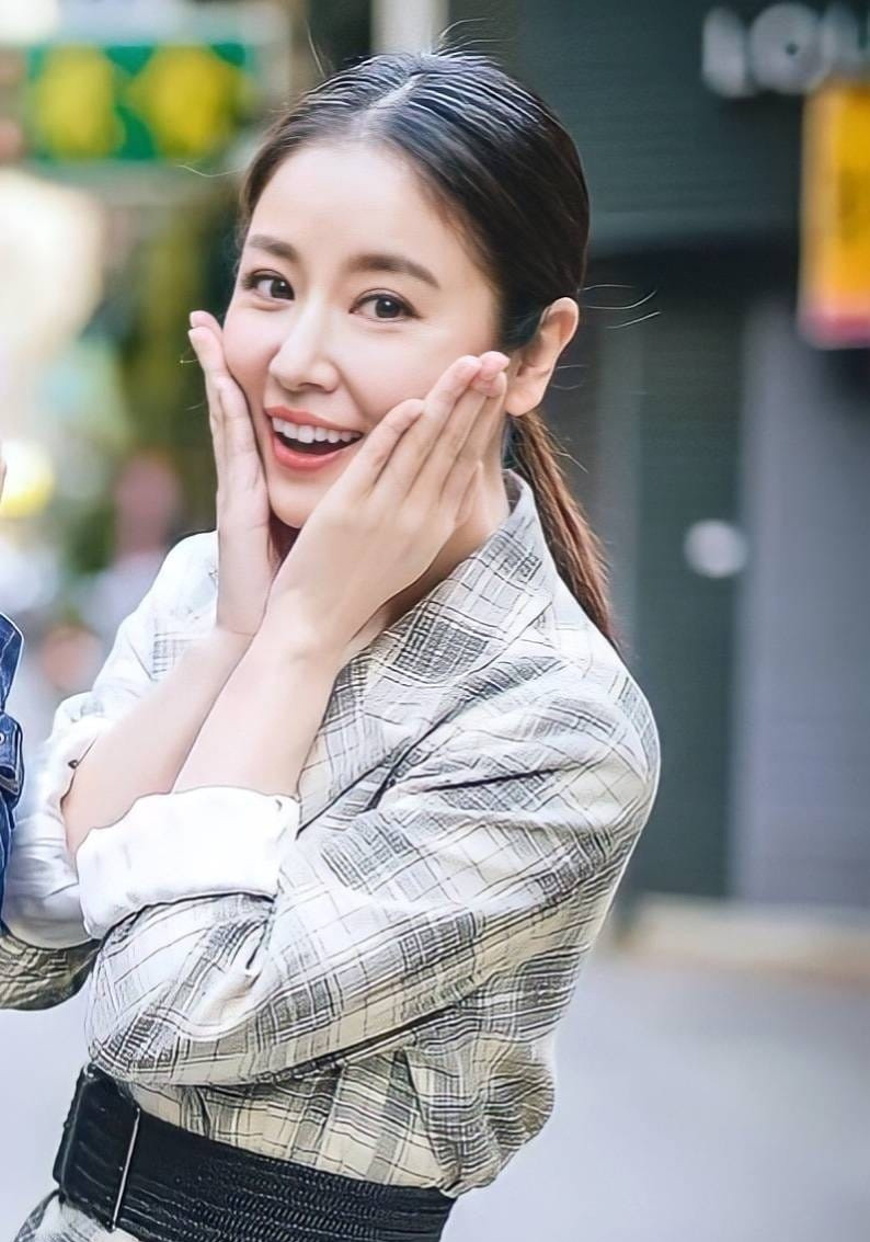 Mới đây, trong lúc nghỉ dịch rảnh rỗi, Lâm Tâm Như đã chia sẻ những bí kíp giúp cô luôn giữ được vẻ trẻ trung, xinh đẹp.