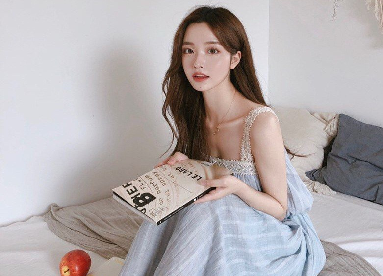 Về chế độ ăn uống, lượng rau và protein tiêu thụ cho bữa trưa và bữa tối nên khoảng tỷ lệ 7:3, với 7 phần rau nhiều chất xơ với 3 phần thực phẩm giàu protein như thịt gà, cá, sữa và trứng, và bổ sung một lượng nhỏ thực phẩm chủ yếu là tinh bột chất lượng cao, vừa cải thiện cảm giác no, vừa giảm lượng calo nạp vào, lượng mỡ trong cơ thể sẽ giảm xuống.