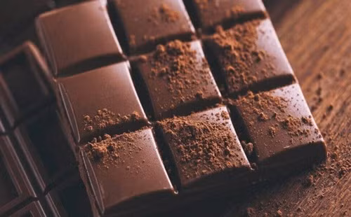 Ăn sô cô la khi thức dậy và trước khi ngủ giảm béo bất ngờ - Hình 3 An so co la khi thuc day va truoc khi ngu giam beo bat ngo-Hinh-3