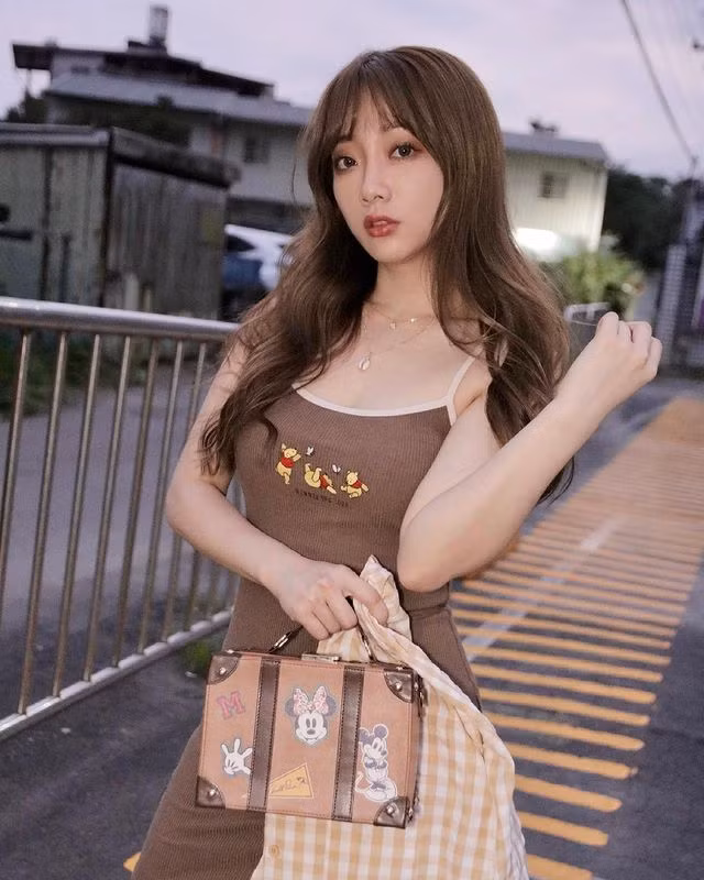 Sắc lệnh này kêu gọi những người từng công tác trong ngành y tế vì lý do nào đó mà chuyển ngành hãy chung tay góp sức đẩy lui dịch bệnh lần này.