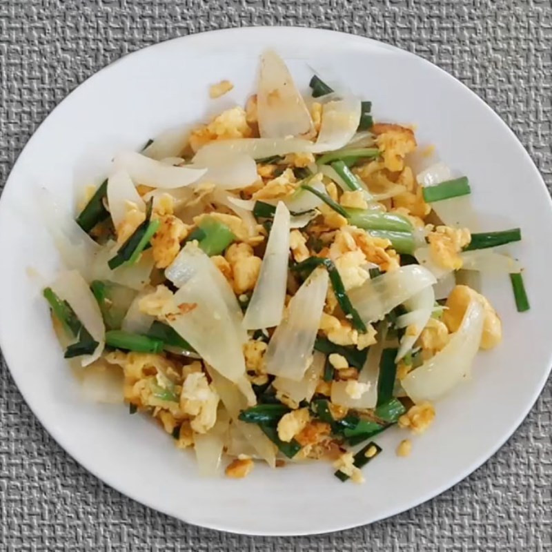 Selen có trong hành tây lại giúp tăng cường hệ miễn dịch rất tốt, giúp cơ thể cường tráng, khỏe mạnh hơn. Theo các nhà nghiên cứu, thực phẩm chứa selen được cho là có tác dụng trong việc ngăn chặn virus và dị ứng.