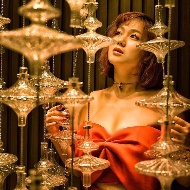 Mãi đến khi trưởng thành, nữ MC mới nhận ra thế mạnh của mình và cảm thấy vô cùng yêu thích phong cách gợi cảm.