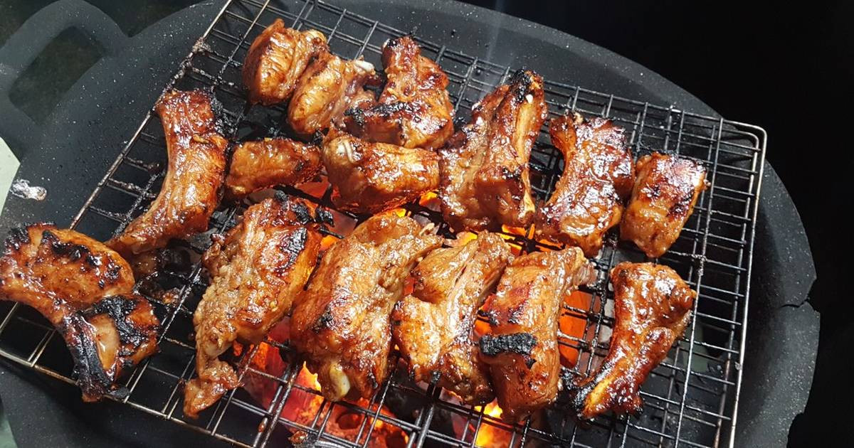 Song, thịt nướng quả thực là một trong những món ngon nhưng độc hại. Trong quá trình nướng, phần mỡ chảy xuống tạo nên khói than, khói than này bám vào mặt thịt. Hơn nữa, các protein, đường và các hạt cơ của thịt phản ứng với nhiệt độ cực cao tạo thành benzopyrene - loại chất gây ung thư loại 1.