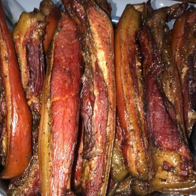 WHO cũng nhấn mạnh, aflatoxin là một độc tố gây ung thư mạnh và có thể ảnh hưởng đến tất cả các cơ quan trong cơ thể, đặc biệt là gan và thận. Tiêu thụ thực phẩm có chứa nồng độ aflatoxin từ 1mg/kg trở lên nhiều khả năng gây ra ngộ độc cấp tính.