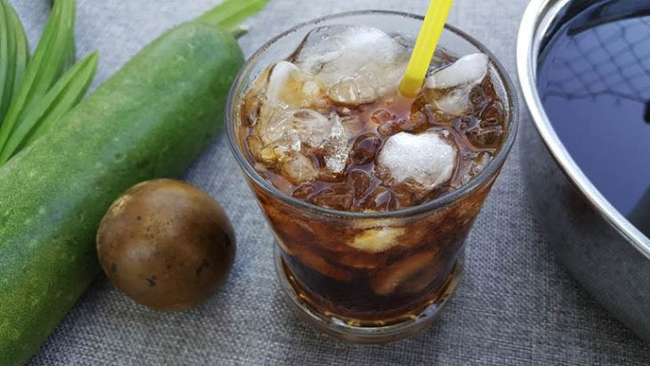 Tuy vậy, không nên uống nước ngâm quả la hán quá thường xuyên vì lâu dài sẽ gây ra các vấn đề về đường tiêu hóa, người có cơ địa lạnh không nên dùng.