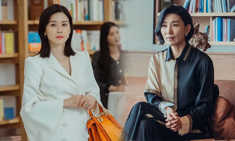 Bộ phim "Mine" đang là một trong những bộ phim Hàn Quốc được đông đảo khán giả trong và ngoài nước đón nhận. Diễn viên gạo cội Kim Seo Hyung một lần nữa đảm nhiệm vai ác nữ thông minh, sắc sảo và cũng vô cùng sanh chảnh.