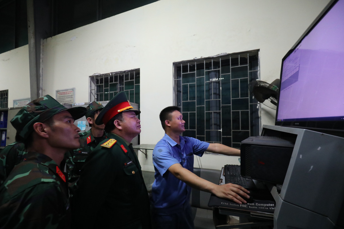 Cục Xe - Máy, Tổng cục Kỹ thuật, Bộ Quốc phòng đề nghị các kiểm định viên tập trung cao độ, nhanh chóng tiếp thu kiến thức, kinh nghiệm để thực hiện nhiệm vụ được ngay khi được phân công về các trung tâm đăng kiểm.