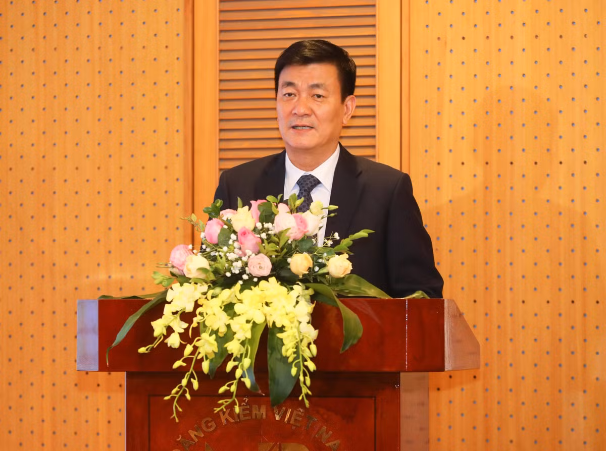 Tại buổi nhận chức, ông Nguyễn Chiến Thắng chia sẻ: “Sẽ nghiêm túc tiếp thu ý kiến chỉ đạo của Bộ trưởng, tới đây, sẽ cùng Ban Thường vụ Đảng ủy, lãnh đạo Cục phát huy cao nhất năng lực của bộ máy điều hành và các đoàn thể chính trị trong toàn cơ quan nhằm tập trung tháo gỡ khó khăn trước mắt và dần ổn định phát triển".