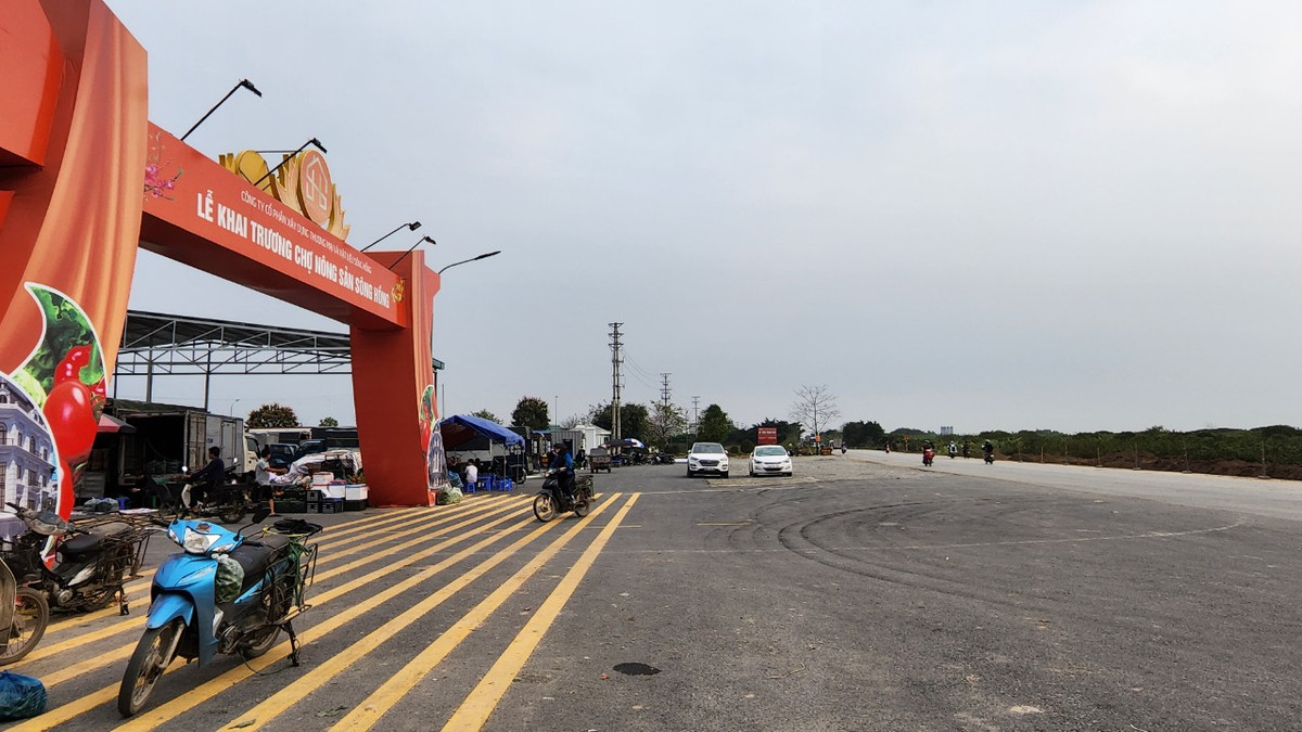 Hưng Yên: Sở Công Thương chỉ đạo vụ Chợ nông sản Sông Hồng Hung Yen: So Cong Thuong chi dao vu Cho nong san Song Hong