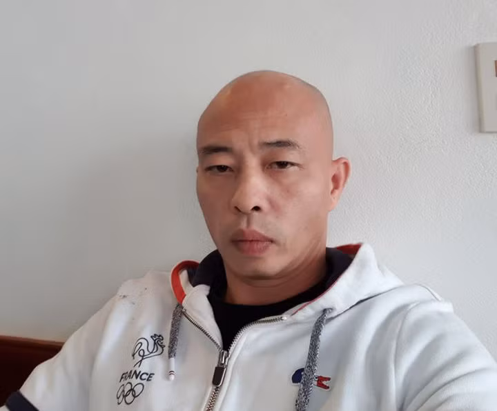 Khoản 2, điều 104 Bộ Luật hình sự 1999 quy định, phạm tội gây thương tích hoặc gây tổn hại cho sức khỏe của người khác mà tỷ lệ thương tật từ 31% đến 60% hoặc từ 11% đến 30%, nhưng thuộc một trong các trường hợp quy định tại các điểm từ điểm a đến điểm k khoản 1 Điều này, thì bị phạt tù từ 2 năm đến 7 năm. 