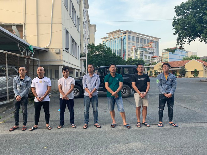 Doanh nhan tien ao bi cuop 35 ty: Nhom cuop doi dien an nao?