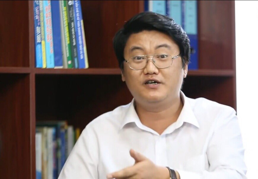 Luật sư Hoàng Tùng.