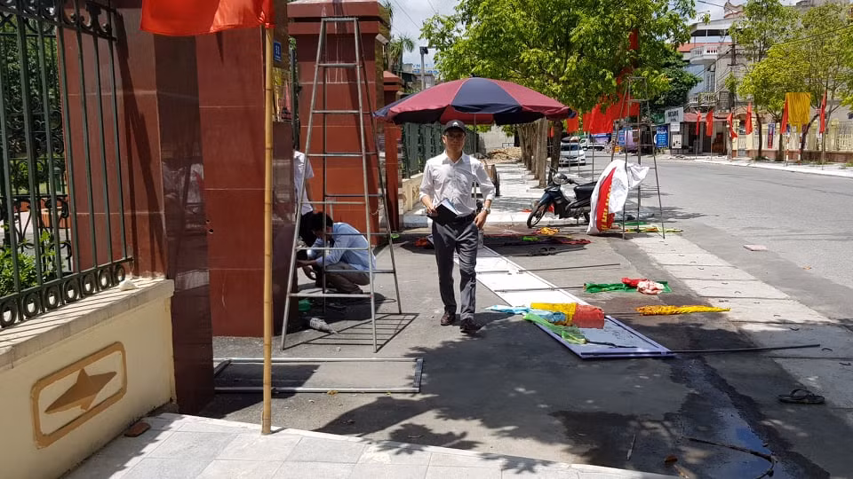 Hai Duong: Cang pano cong huyen uy, 3 cong nhan thuong vong vi bong dien-Hinh-3