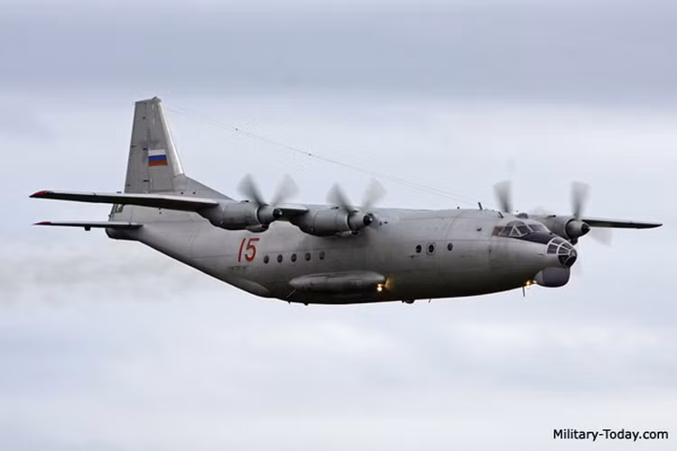  Phiên bản An-12BP là máy bay vận tải và thả lính dù tiêu chuẩn của không quân Liên Xô (VTA) trong giai đoạn 1959 - 1974.