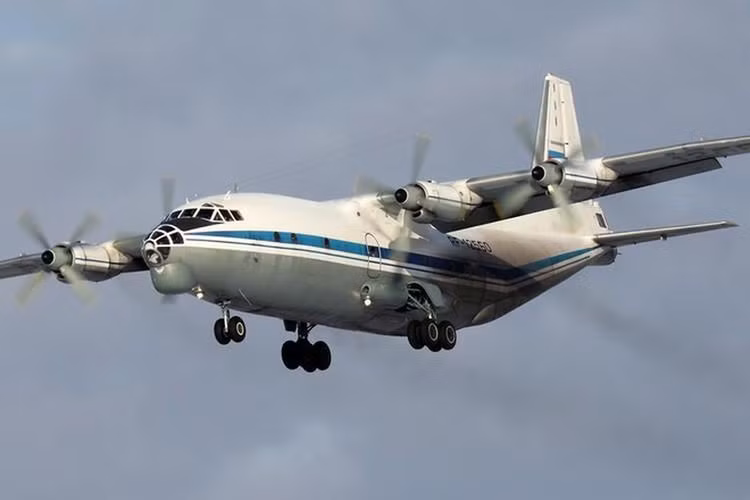  Antonov An-12 (NATO gọi bằng tên định danh Cub) là loại máy bay vận tải hạng trung sử dụng 4 động cơ cánh quạt, nó là phiên bản quân sự của máy bay chở khách Antonov An-10.