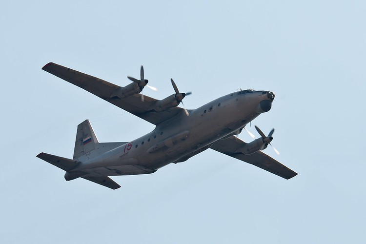 Từ khi chính thức được giới thiệu vào năm 1959 cho đến khi kết thúc sản xuất vào năm 1973 tại Liên Xô, đã có tổng cộng 1.248 chiếc An-12 xuất xưởng.