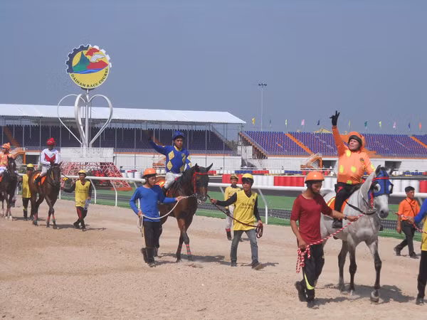 Truong dua ngua nghin ty cua dai gia Binh Duong do so co nao?-Hinh-9