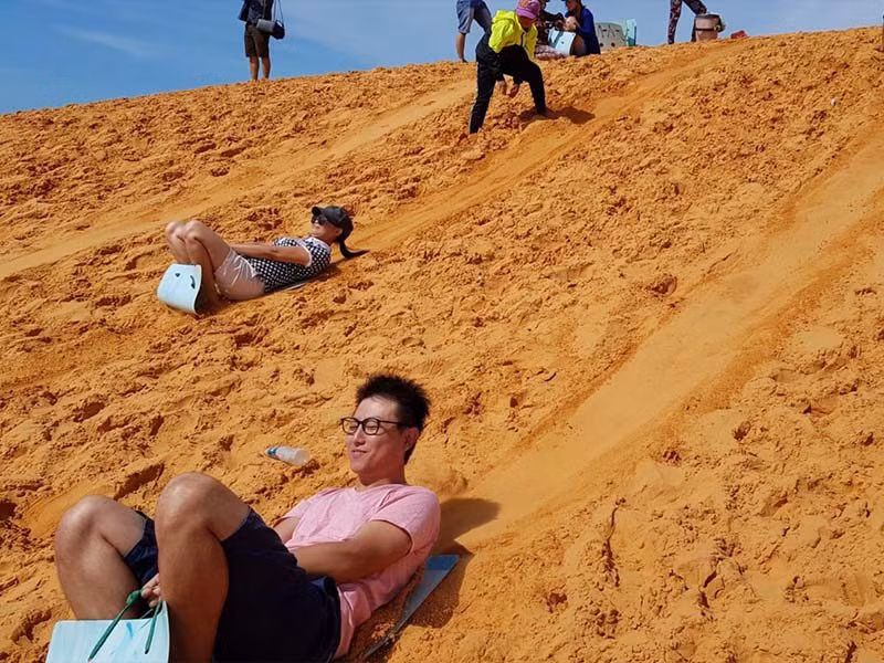 Đây là một điểm nhấn thú vị trong hành trình khám phá Mũi Né – nơi biển gặp cát, nơi nắng gió thổi bùng cảm xúc khám phá. Ảnh VinWonders