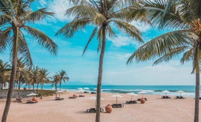 Nếu du khách đang tìm kiếm một nơi để “trốn” khỏi những xô bồ thường nhật, để lắng nghe tiếng sóng thì thầm và cảm nhận sự thanh thản nơi tâm hồn, Hà My chính là điểm đến không thể bỏ qua trong hành trình khám phá miền Trung Việt Nam. Ảnh Unifatravel