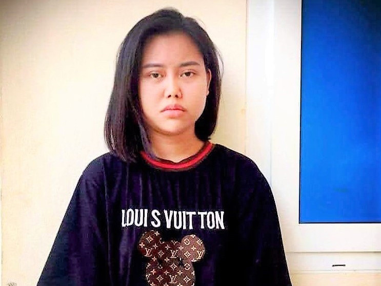 Nhận được tiền đặt cọc trước, đối tượng chuyển tiền qua nhiều tài khoản ngân hàng khác nhau và mua tiền ảo USDT để che giấu nguồn gốc tiền, sau đó tiếp tục bán lại số tiền ảo này cho một đối tượng khác ở Hà Nội để lấy tiền VNĐ. Với thủ đoạn này, từ tháng 9/2021 đến khi bị bắt, Cao Thị Huyền Trang đã lừa đảo hơn 100 người trên khắp cả nước, với tổng số tiền khoảng 1,3 tỷ đồng. Ngày 8/8/2022, Trang bị Công an tỉnh Thanh Hóa bắt giữ để điều tra.