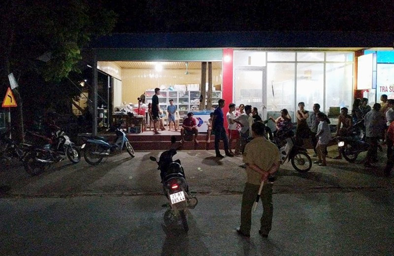  Nam sinh lớp 9 bị đánh tử vong: Tại khu vực cổng trường THPT Hồng Quang (xã Đông Quan, Lục Yên, Yên Bái) em Hoàng Văn Quân (SN 2005, học sinh lớp 9, trường THCS Trúc Lâu) đang ngồi cùng bạn uống nước thì bắt ngờ bị Triệu Văn Sơn (SN 2001, trú tại xã Đông Quan) dùng ống điếu bằng inox đánh vào đầu và người khiến nạn nhân tử vong. Ngày 15/7/2020, Công an huyện Lục Yên đã bắt giữ Sơn để điều tra về hành vi giết người.