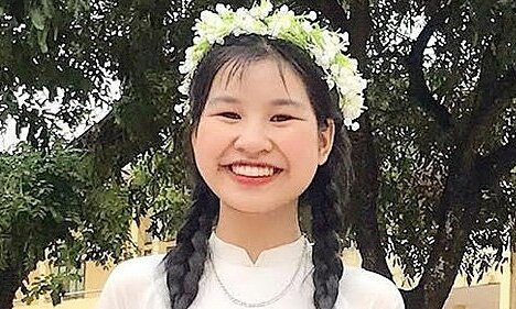 Về lựa chọn tiếng Trung thay vì tiếng Anh như số đông, Thi cho biết muốn tìm cho mình một lối đi "không phải ganh đua quá nhiều". Nguyện vọng của Thi là vào học chuyên ngành tiếng Trung thương mại của trường Đại học Ngoại thương. 