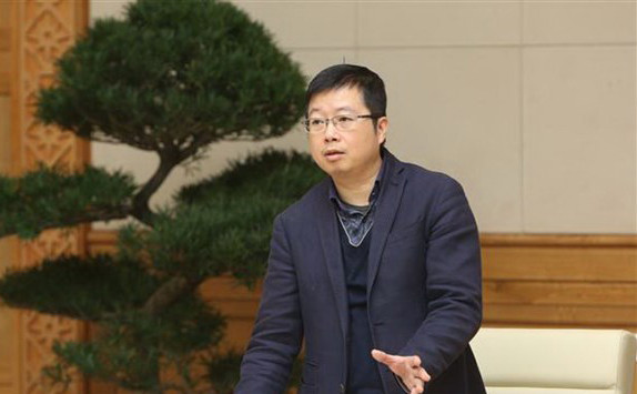 Trong hơn 20 năm sau đó, ông chuyển từ làm truyền hình tiếng Pháp sang tiếng Việt và trở thành một nhà báo với nhiều tác phẩm truyền hình gây dấu ấn trong công chúng.