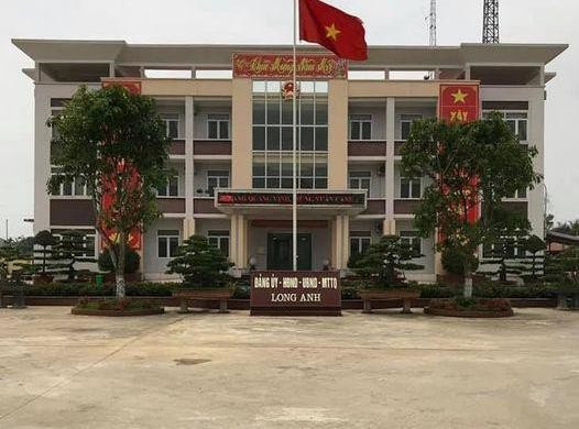  Khai trừ Đảng Bí thư phường dùng bằng giả: Ngày 14/9, Thành ủy TP Thanh Hóa (tỉnh Thanh Hóa) cho biết, xét nội dung, tính chất, mức độ, nguyên nhân vi phạm, căn cứ quy định của Đảng về xử lý kỷ luật tổ chức Đảng, đảng viên vi phạm, Ban Thường vụ Thành ủy Thanh Hóa quyết định thi hành kỷ luật đối với ông Lê Kim Cường - Bí thư Đảng ủy, Chủ tịch HĐND phường Long Anh bằng hình thức khai trừ Đảng vì sử dụng bằng cấp giả. 