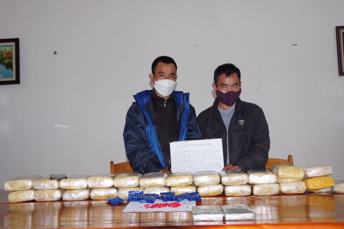 Triet pha duong day ma tuy, thu giu 144.000 vien ma tuy tong hop