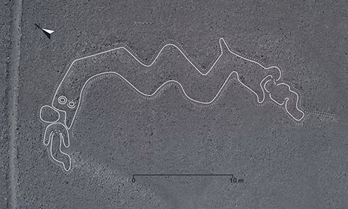 Một số geoglyph trên sa mạc Nazca gây chú ý với hình giống như con rắn hai đầu khổng lồ sắp nuốt chửng 2 người hay hình vẽ mô tả động vật giống chim, cá... kỳ lạ.