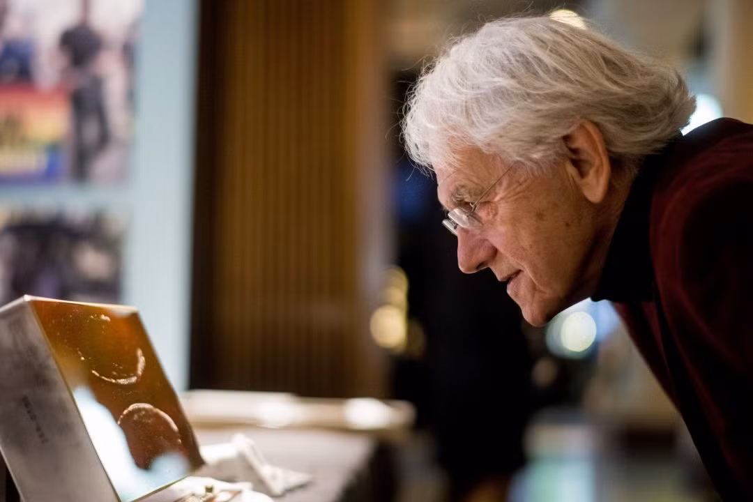 Tiếp nối thành công, ông Mourou thành lập Trung tâm Khoa học Quang học Cực nhanh tại Đại học Michigan thuộc thành phố Ann Arbor, bang Michigan vào năm 1988.