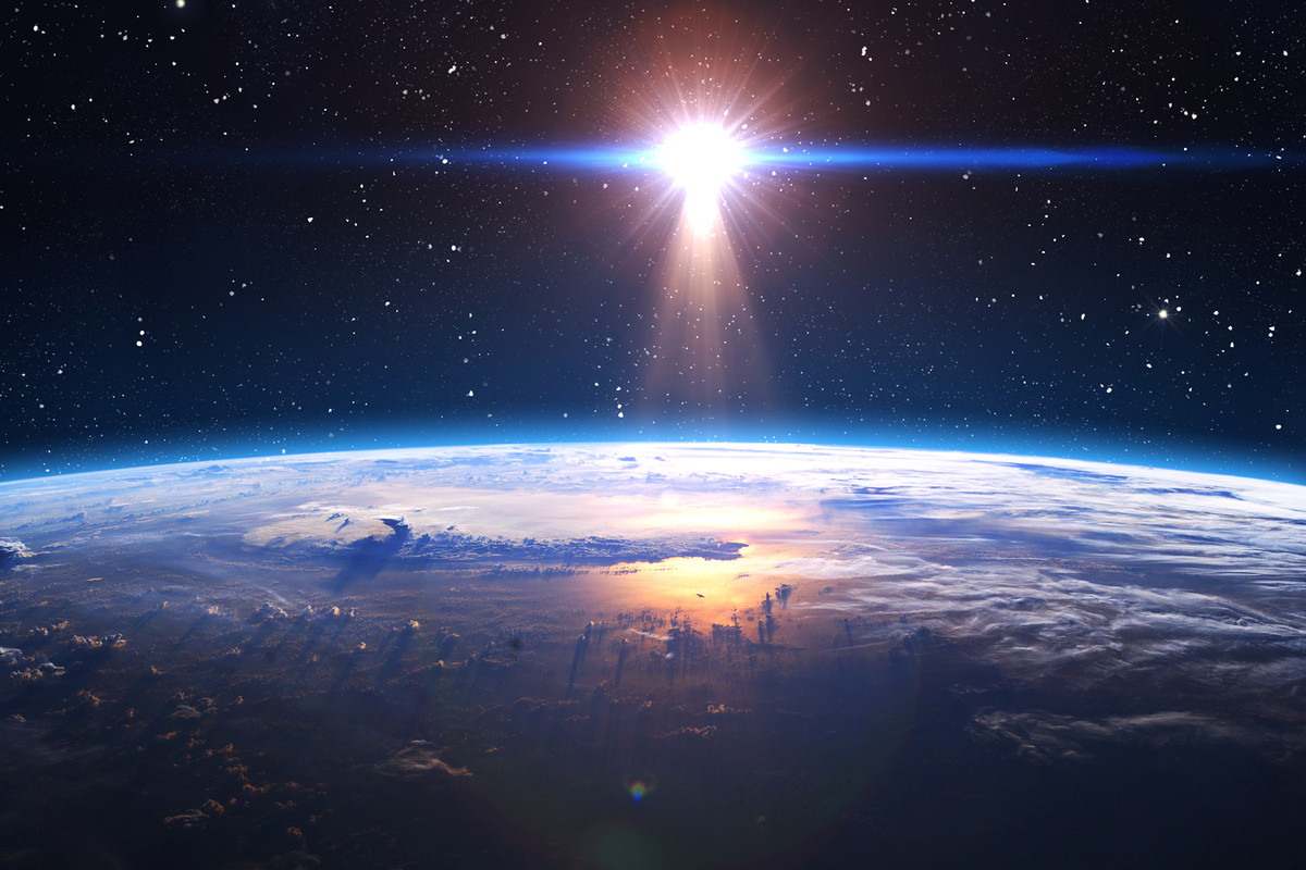 Tiến sĩ Shriharsh Tendulkar làm việc tại ĐH McGill (Canada) cho hay: "Trước khi chúng tôi biết khoảng cách tới bất kì FRB nào, nhiều đề xuất giải thích nguồn gốc của chúng cho rằng chúng đến từ bên trong hoặc gần dải ngân hà của chúng ta. Hiện chúng tôi loại trừ những ý tưởng đó, ít nhất là đối với FRB này".