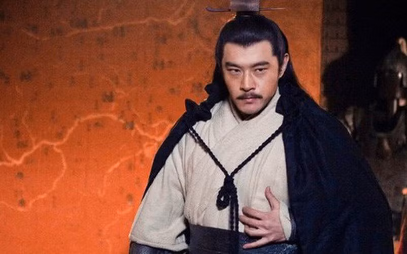 Tôn Trọng Mưu chính là tên tự của Tôn Quyền. Câu nói trên của Tào Tháo có ý khen ngợi Tôn Quyền là một nhà lãnh đạo tài giỏi, có thể giữ được cơ nghiệp của cha và anh trai, không giống như anh em Viên Thiệu và Viên Biểu.