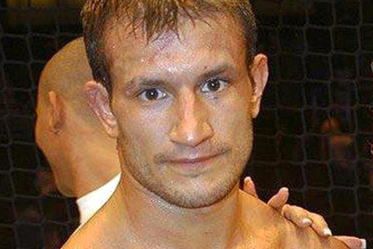 Theo điều tra của cảnh sát, Lee Murray (trong ảnh) chính là chủ mưu trong vụ cướp tiền trên. Sau khi gây án, gã trốn sang Morocco và bị phạt tù 25 năm. Cơ quan chức năng vẫn điều tra nhằm thu hồi số tiền còn lại.