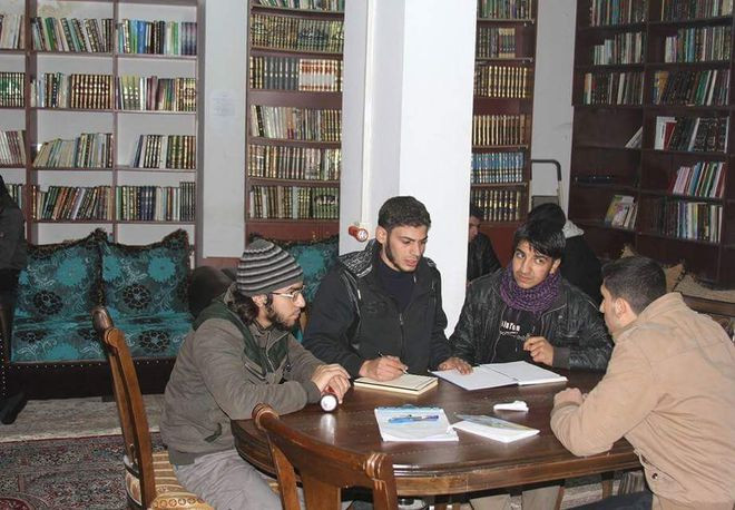 Một hệ thống thư viện rộng lớn nằm dưới lòng đất ở Damascus, Syria. Nơi đây có khoảng 14.000 cuốn sách. Số sách này được người dân quyên góp, tặng rồi được đem lưu trữ trong thư viện dưới lòng đất khi đất nước xảy ra nội chiến.