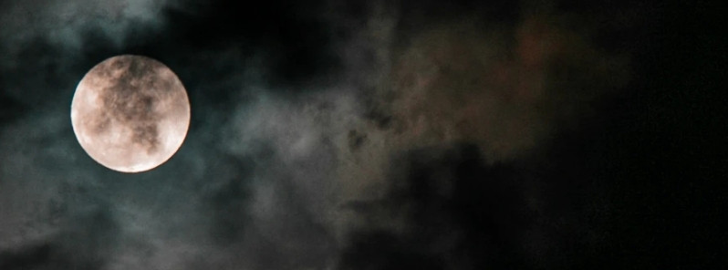 Lịch sử nhân loại từng xảy ra một hiện tượng bí ẩn đó là Mặt Trăng biến mất vào năm 1110. Sự việc này được ghi chép trong Biên niên sử Anglo-Saxon và một số sử liệu khác.